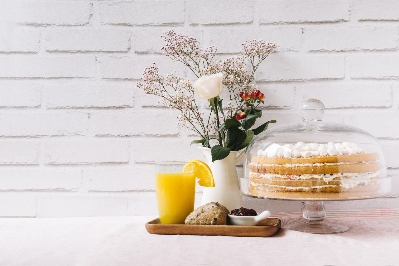 Dessert table decor